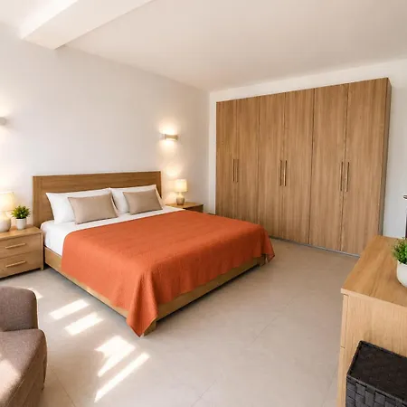 2br Sea View With Terrace & Bbq Appartamento Sliema